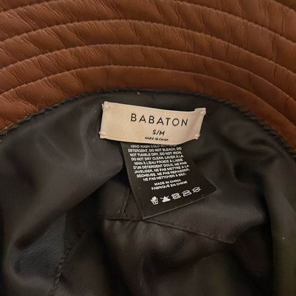 Aritzia Bucket Hat - Picture 4 of 4